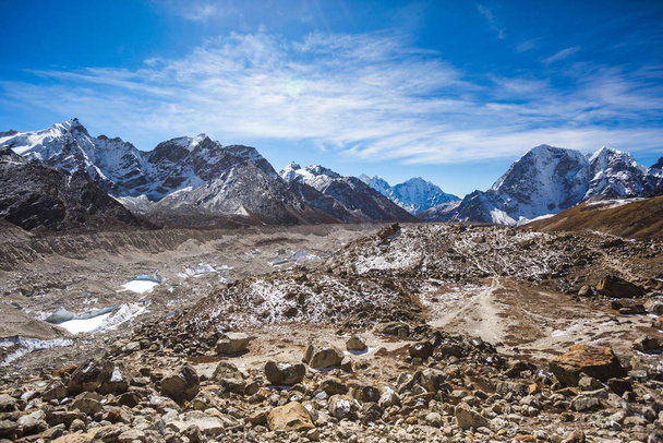 Caminho para o acampamento base do Everest. Parque Nacional de Sagarmatha, Nepal - Foto, Imagem