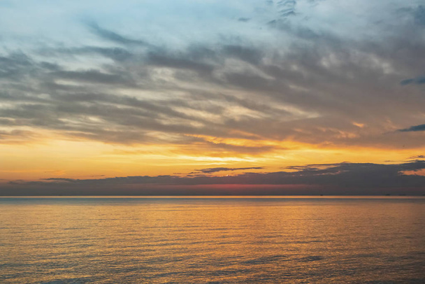 západ slunce v moři Marmara v istanbulu - Fotografie, Obrázek