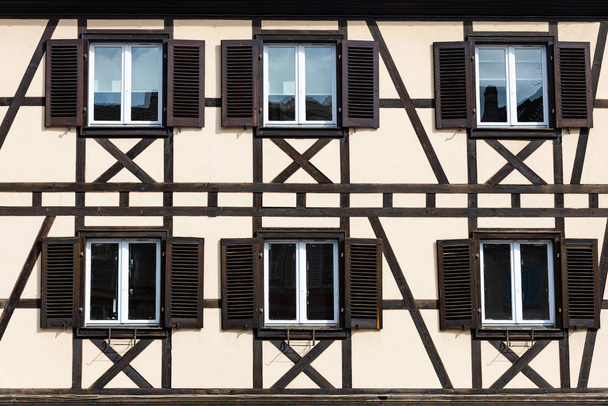 Hausfassade von Colmar im Elsass - Foto, Bild