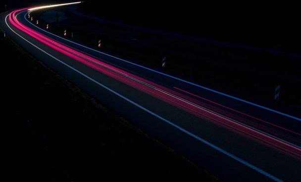 Lichter von Autos mit Nacht - Foto, Bild