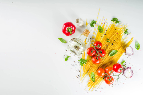 Ingredientes tradicionales para pasta de espagueti
 - Foto, Imagen