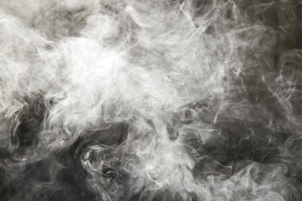 nuages de fumée provenant d'un fumoir - Photo, image