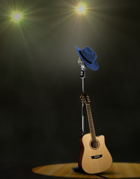 Гитара и микрофон на сцене с проектором
 - Фото, изображение