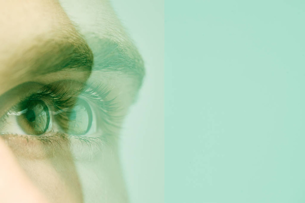 Mental Health Concept With Close Up Composite Shot Of Duplicated Male Eye - Foto, immagini