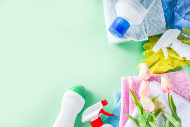 Весенняя уборка дома и концепция домашнего хозяйства
 - Фото, изображение