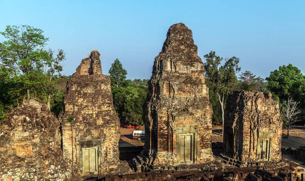 majestueux temple de Banteay Srey
 - Photo, image