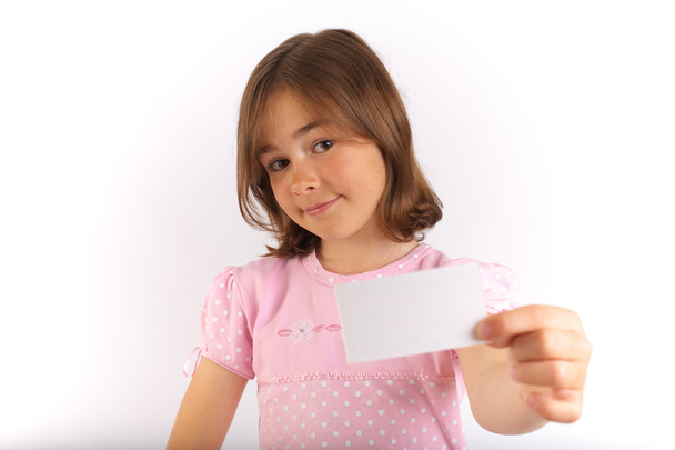 Young girl with blank card - Foto, afbeelding