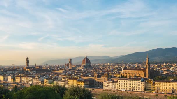 Vista puesta del sol del horizonte de la ciudad de Florencia en Florencia, Italia, el tiempo se agota.. - Metraje, vídeo