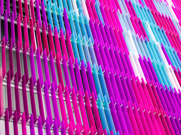 interior de lámina de plástico acrílico, texto Un diseño en 80 grados, mago
 - Foto, imagen