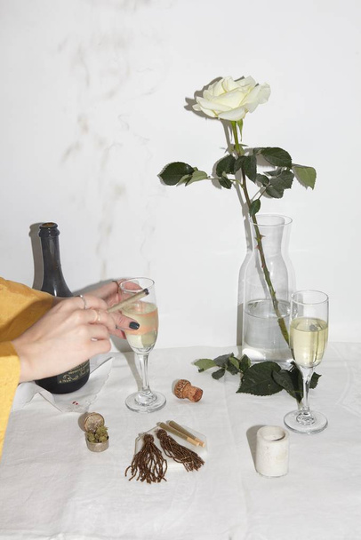 Celebrating with Champagne and Weed - Φωτογραφία, εικόνα