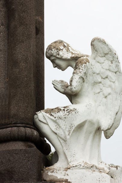 tombstone with an angel praying - Photo, Image