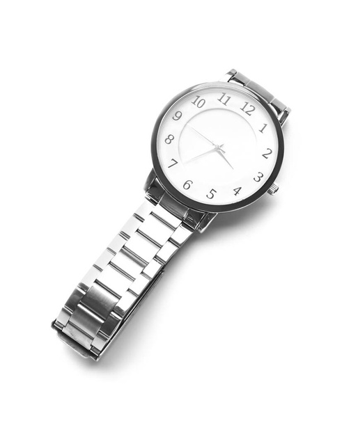 Beyaz arkaplanda şık bir kol saati - Fotoğraf, Görsel