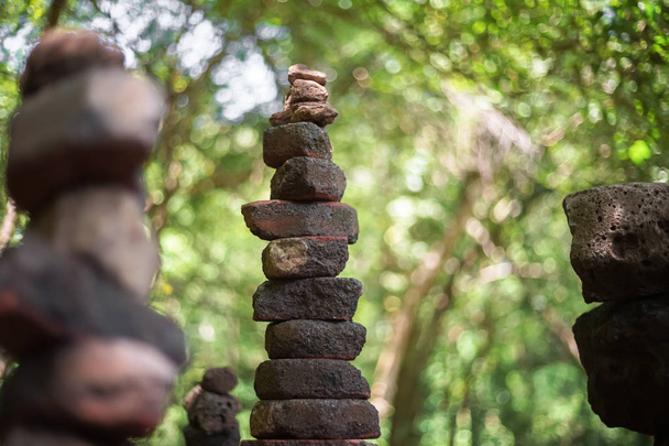 Egy rakás kő a Khao Kradong utazási attrakcióban.. - Fotó, kép
