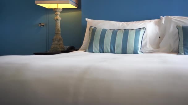 images de chambre meublée de luxe à l'hôtel - Séquence, vidéo