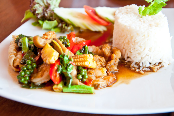 Thai Essen anruf Khao Pud Keemao Ta Le - Foto, Bild