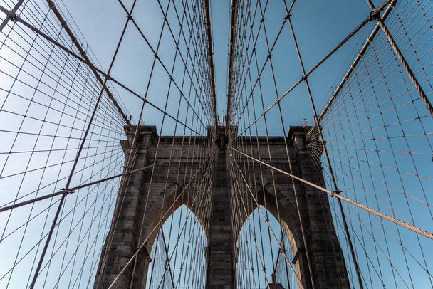 Brooklyn Köprüsü New York şehri görüntüsü, New York Brooklyn Köprüsü 'nün gündoğumu görüntüsü - Fotoğraf, Görsel