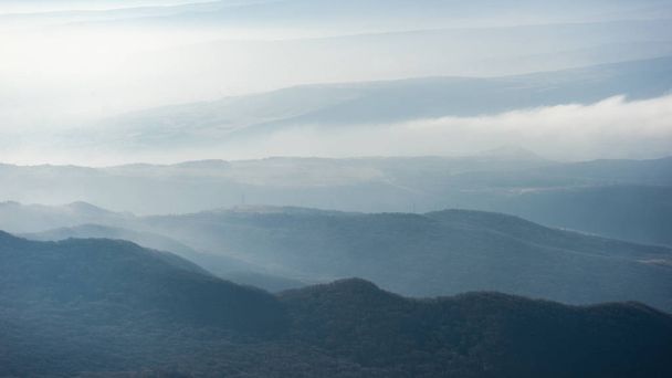 Kavkazská hora a mraky - Fotografie, Obrázek