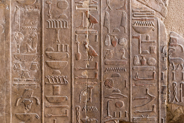 Antiche rovine del Tempio di Karnak a Luxor (Tebe), Egitto. Il più grande complesso di templi dell'antichità del mondo. Patrimonio mondiale UNESCO. - Foto, immagini