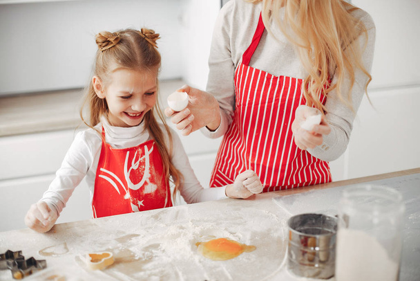 Family cook the dough for cookies - Photo, Image