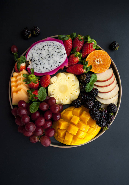 Fruits colorés, fruits tropicaux
  - Photo, image