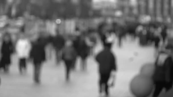 Black & white city scene with pedestrians. Time lapse - Footage, Video