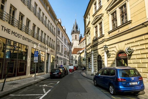 Streets near the old town square in Prague. - Foto, imagen