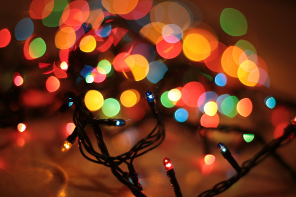 разноцветные гирлянды bokeh рождественский фон
 - Фото, изображение