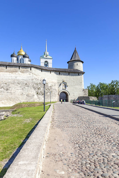 The ancient Kremlin (Krom) in the city of Pskov - 写真・画像