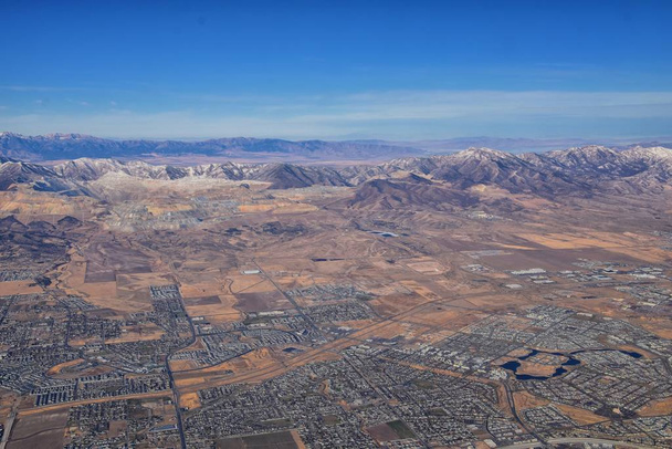 Montagnes Rocheuses, Oquirrh range aerial views, Wasatch Front Rock from airplane. Jordanie du Sud, West Valley, Magna et Herriman, près du Grand lac Salé Utah. États-Unis d'Amérique. États-Unis
. - Photo, image