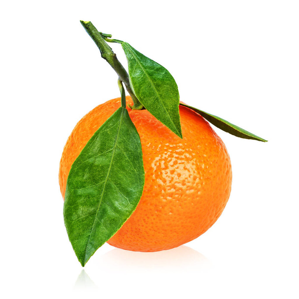 Whole ripe mandarin with leaves isolated on white  - Foto, imagen