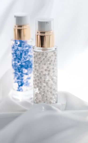 Skincare szérum és smink alapozó gél palack, hidratáló lotio - Fotó, kép