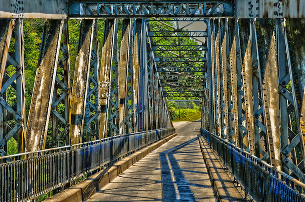iron bridge of Lacave in Lot - Zdjęcie, obraz