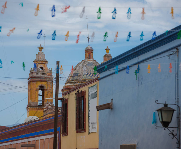 サン・ペドロとサン・パブロ教区寺院大聖堂,カデレータ・デ・モンテス,ケレタロ,メキシコ｜Armas Square - 写真・画像