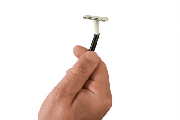 Мужчина держит подержанную одноразовую палку для бритья. Мак-ап на белом i
 - Фото, изображение