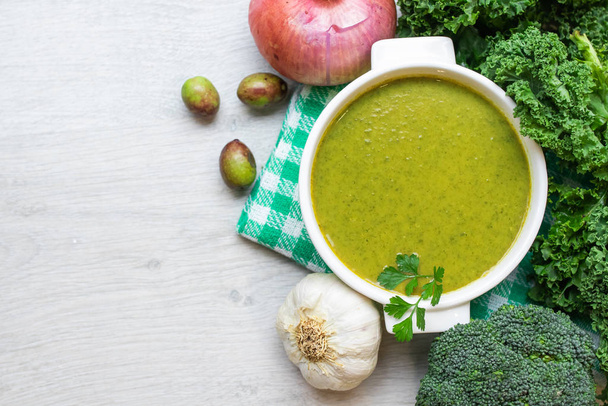 pure or green vegetable soup - 写真・画像