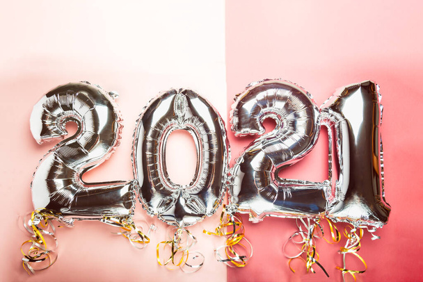 新年のお祝いのためのバルーンバンティング2021 - 写真・画像