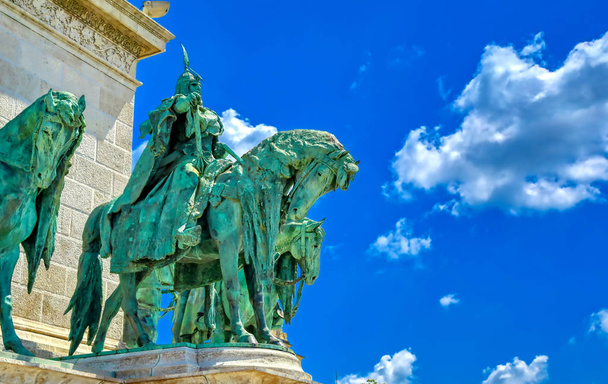 Monument du Millénaire sur la Place des Héros à Budapest, Hongrie
. - Photo, image