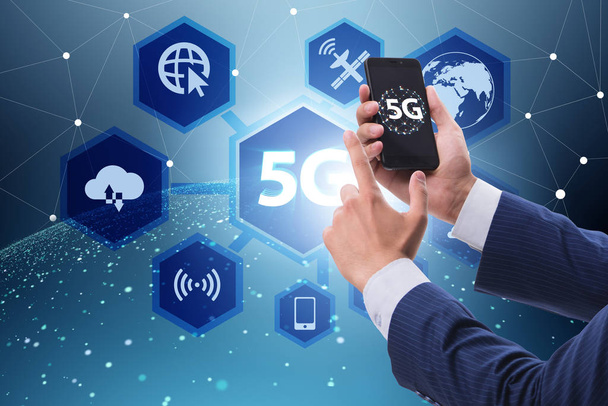 Concepto de tecnología móvil 5G: alta velocidad de Internet - Foto, imagen