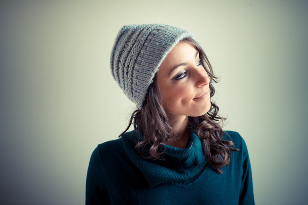 beautiful woman with turtleneck, cap and belt autumn - Fotó, kép