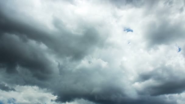 Nube de tormenta
 - Metraje, vídeo