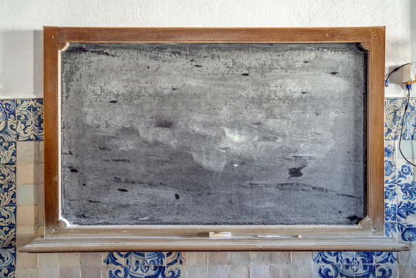 Authentic old chalkboard in a classroom - Fotoğraf, Görsel