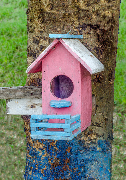 Holz vom Vogelhaus - Foto, Bild