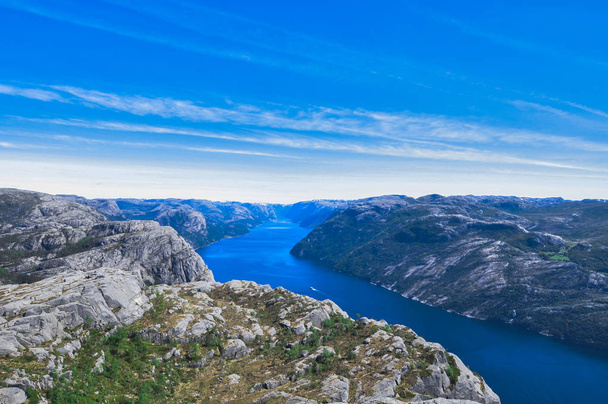 Pulpit Rock (Preikestolen) modré nebe, Norsko  - Fotografie, Obrázek