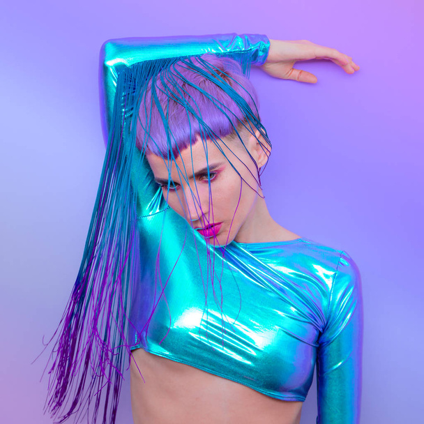 Futuristic Fashion Lady with violet short hair. Trendy hair styl - Foto, Imagem