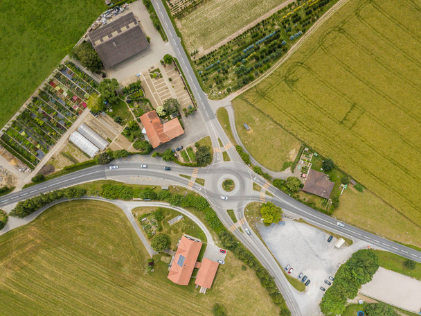 Luftaufnahme des ländlichen Raums in der Schweiz, Europa - Foto, Bild