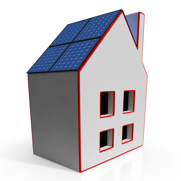 House ile gösterilen yenilenebilir enerji güneş panelleri - Fotoğraf, Görsel