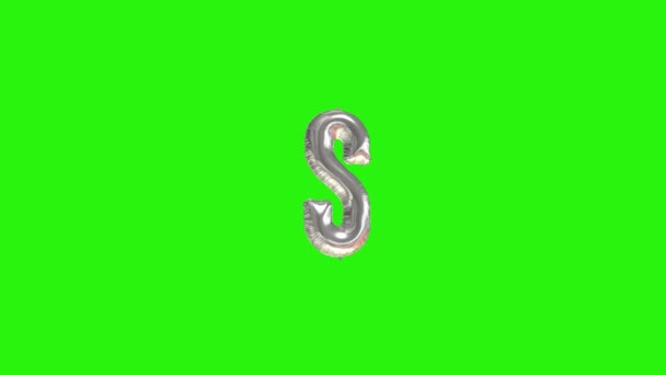 Zilveren letter S. Zilveren folie helium ballon alfabet drijvend op groen scherm - Video