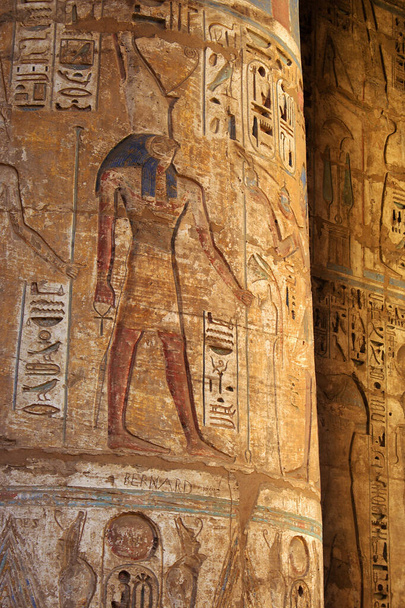 A díszítés a templom Medinet Habu, szentelt Ramszesz Iii. - UNESCO Világörökség része, Luxor, Egyiptom - Fotó, kép