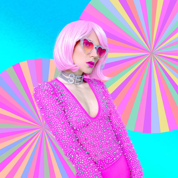 Glamorous Sexy Retro Lady in Disco Fashion Style. Clubbing party - Foto, Imagem