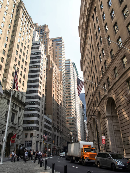 New York street view with modern and old historic buildings - Фото, изображение